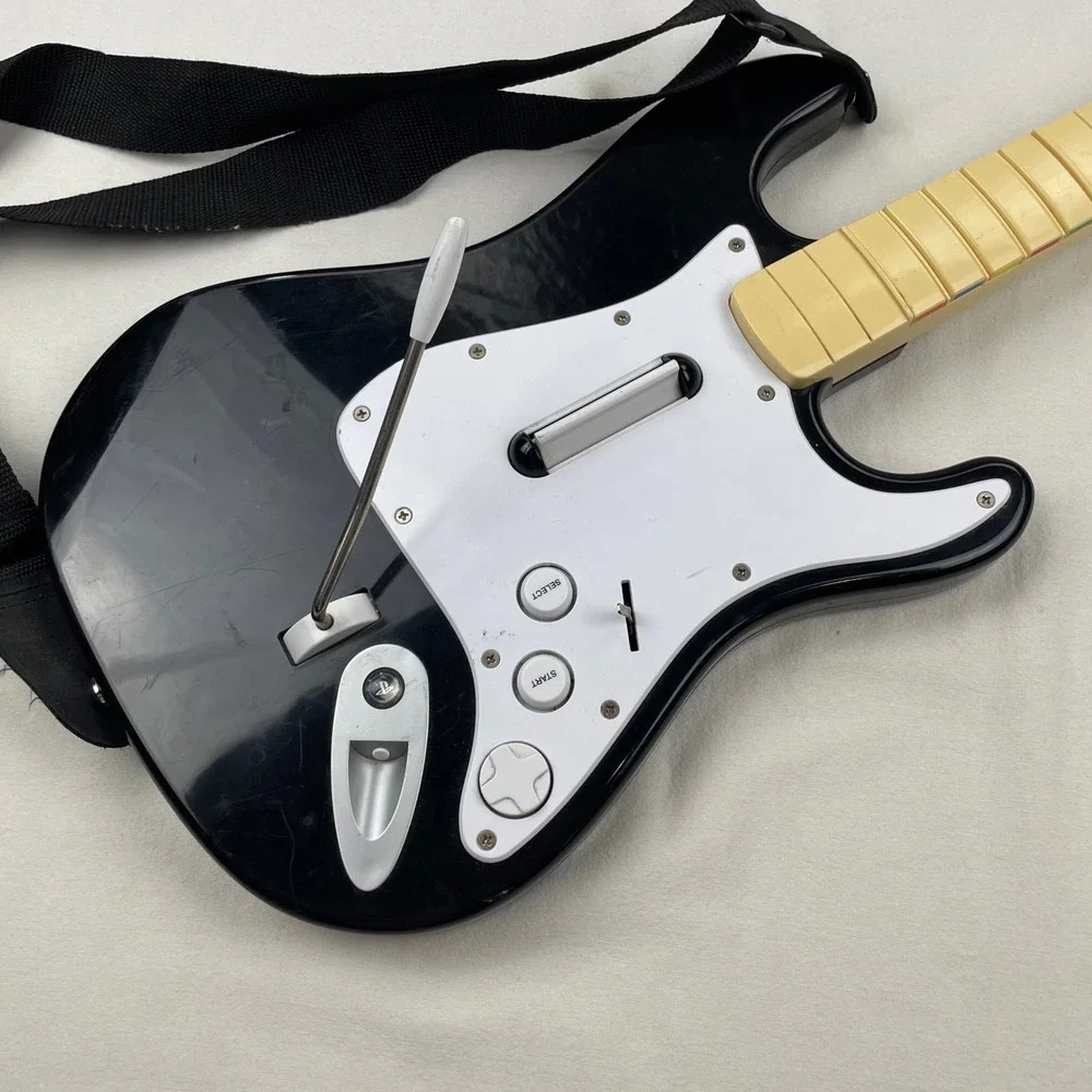 Guitar Hero Fender Stratocaster Wireless Guitar Controller PS3 Black 822151
